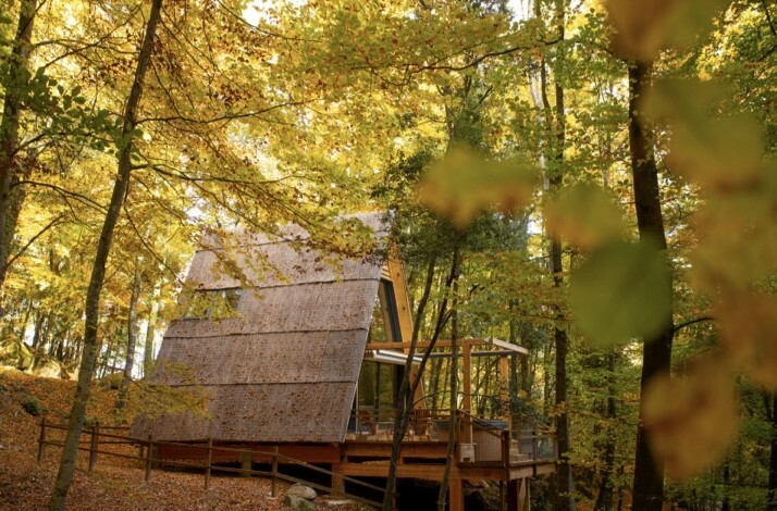 Alpine cabin set on a scenic farm near La Garrotxa Volcanic Zone Natural Park